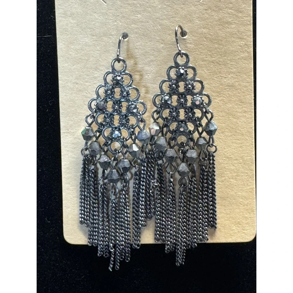Women's Fashion Tassel Style Dangle Earrings black & gun Metal